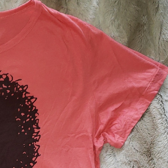 Metro One 3x Flawless dusty pink coral graphic tee - Picture 8 of 8